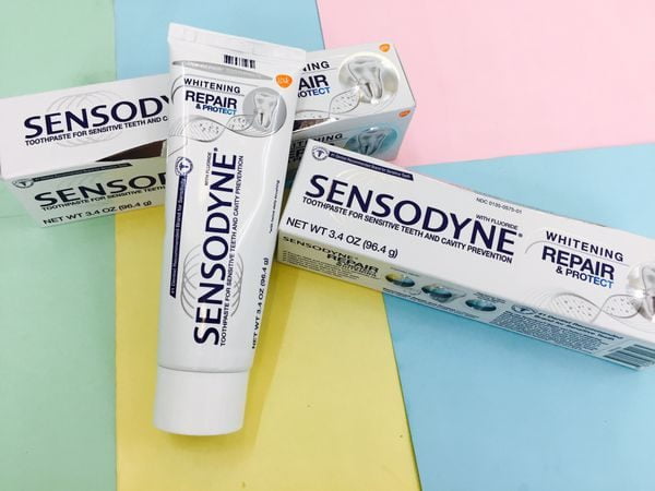 kem đánh răng Sensodyne