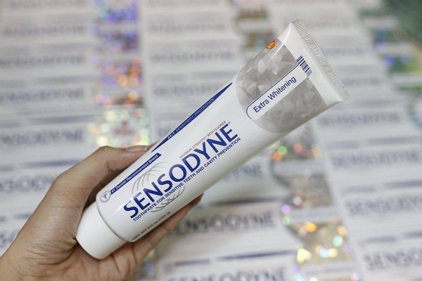 kem đánh răng Sensodyne
