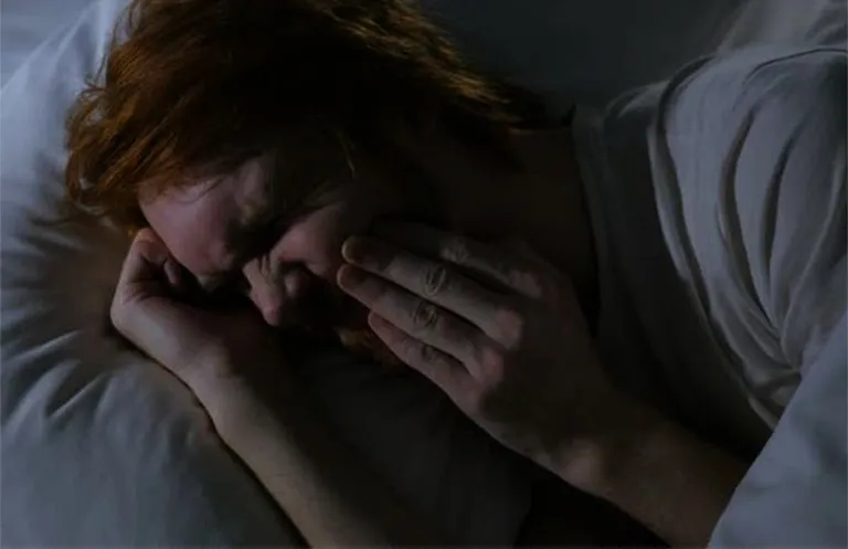 Đau nhức răng vào ban đêm: Nguyên nhân và cách xử lý