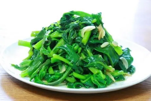 Rau xanh nấu chín